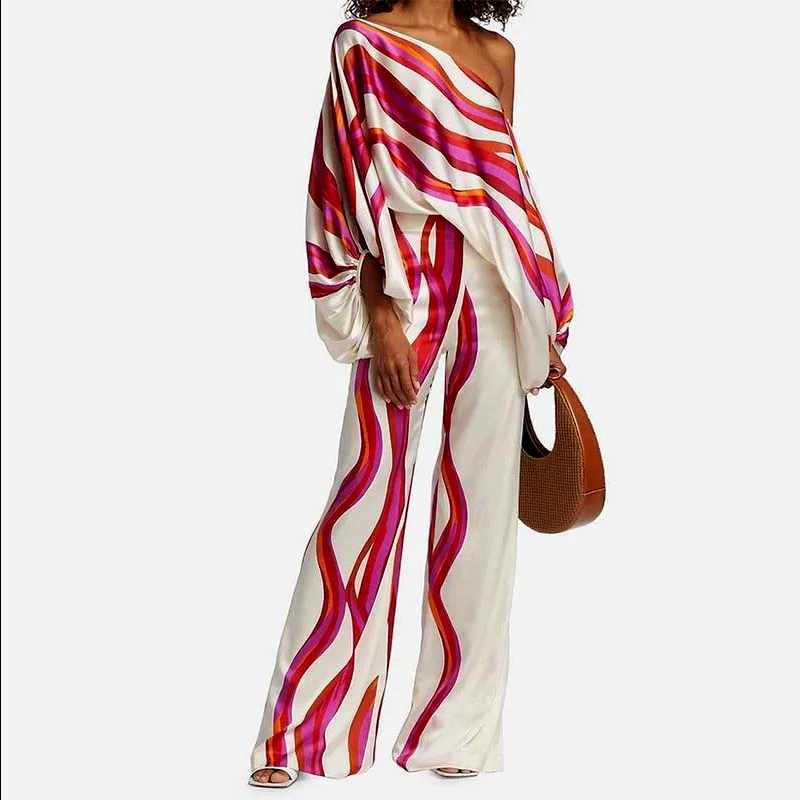 Jersey - Women’s Abstract Print Wide-Leg Two-Piece Set