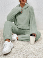 Amelia - Women's Fuzzy Fleece Hoodie & Jogger Set