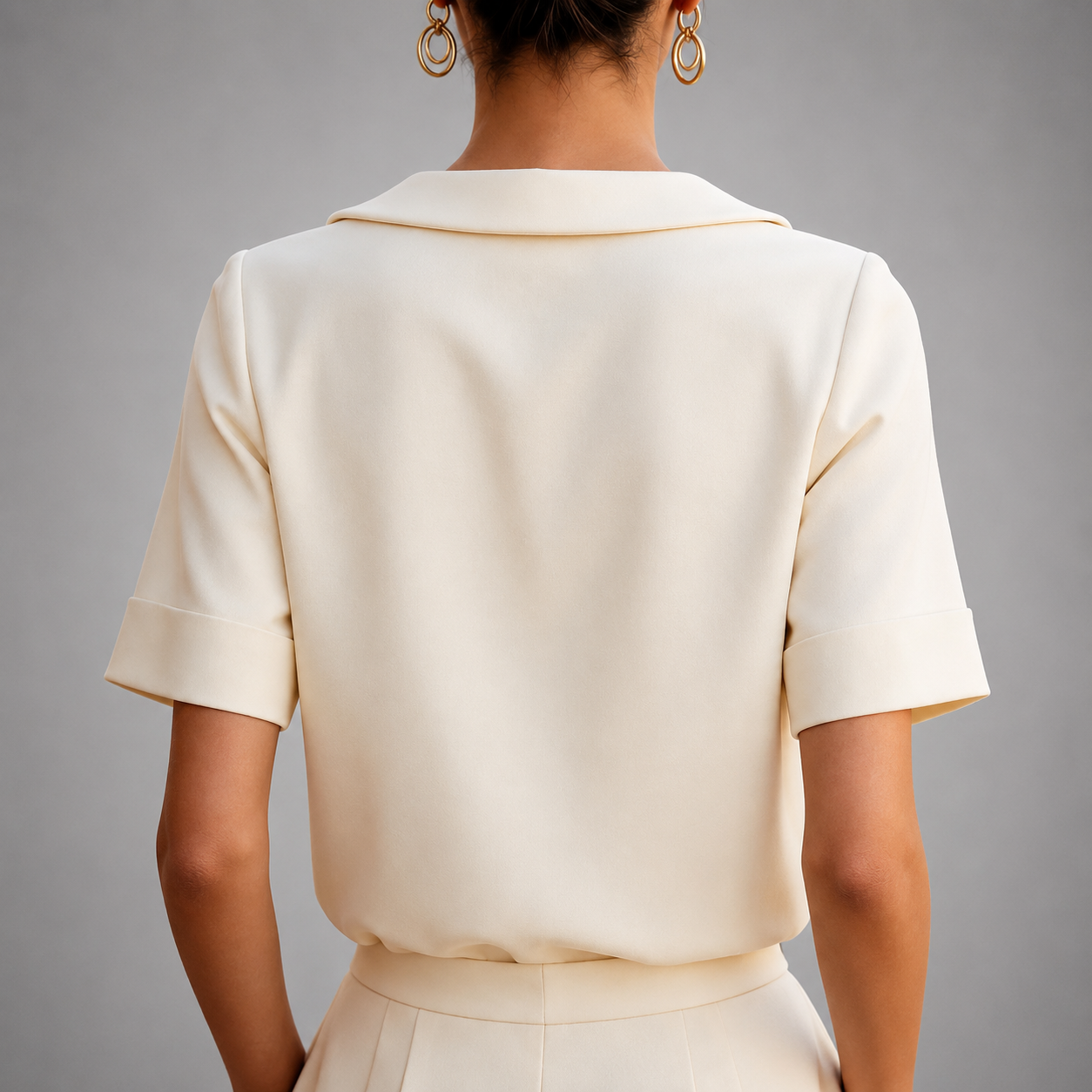 Gabriella - Women's Rounded-Collar Short-Sleeve Blouse