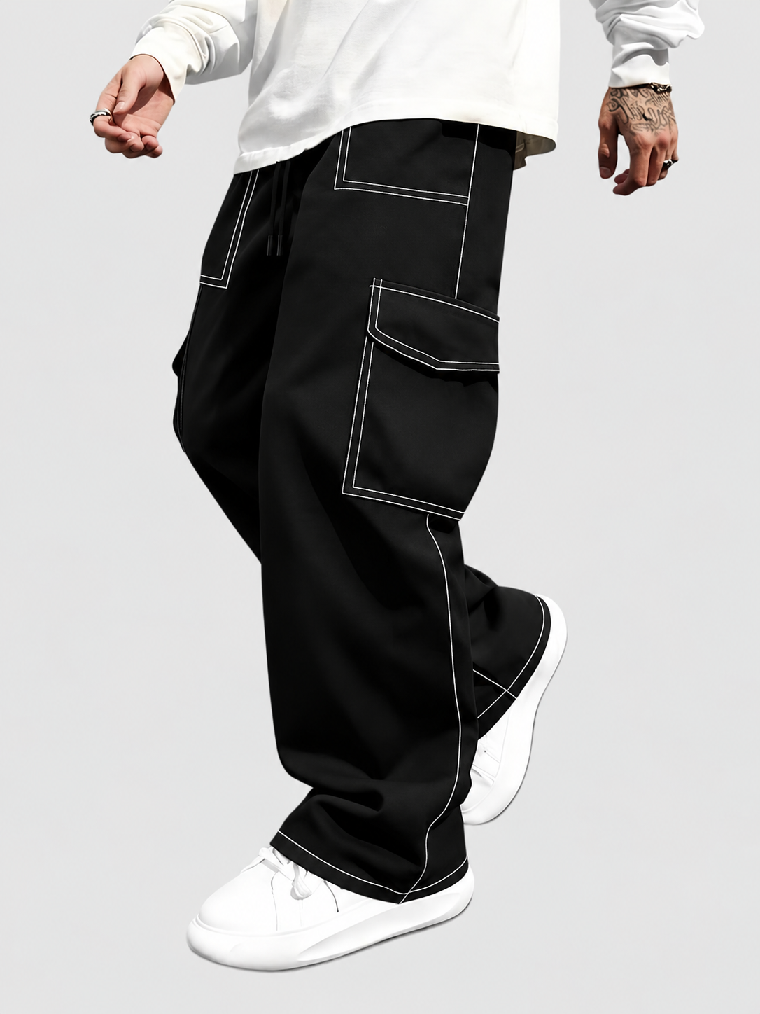James - Men's Relaxed Cargo Pants with Contrast Topstitching