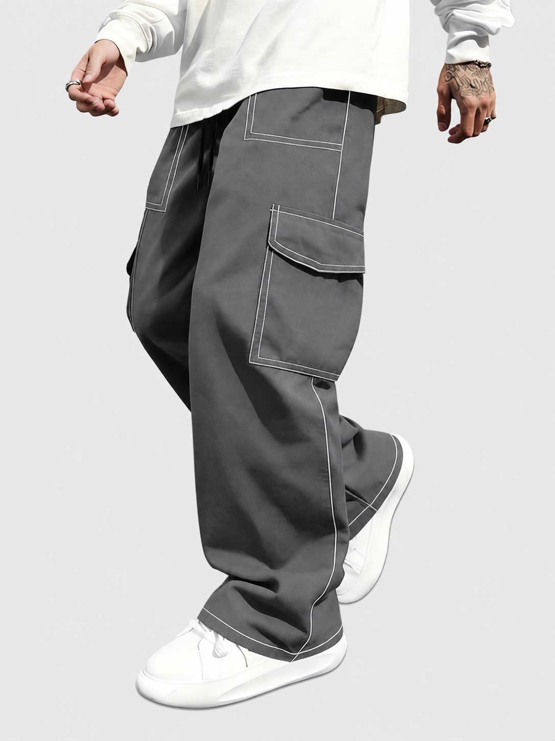 James - Men's Relaxed Cargo Pants with Contrast Topstitching