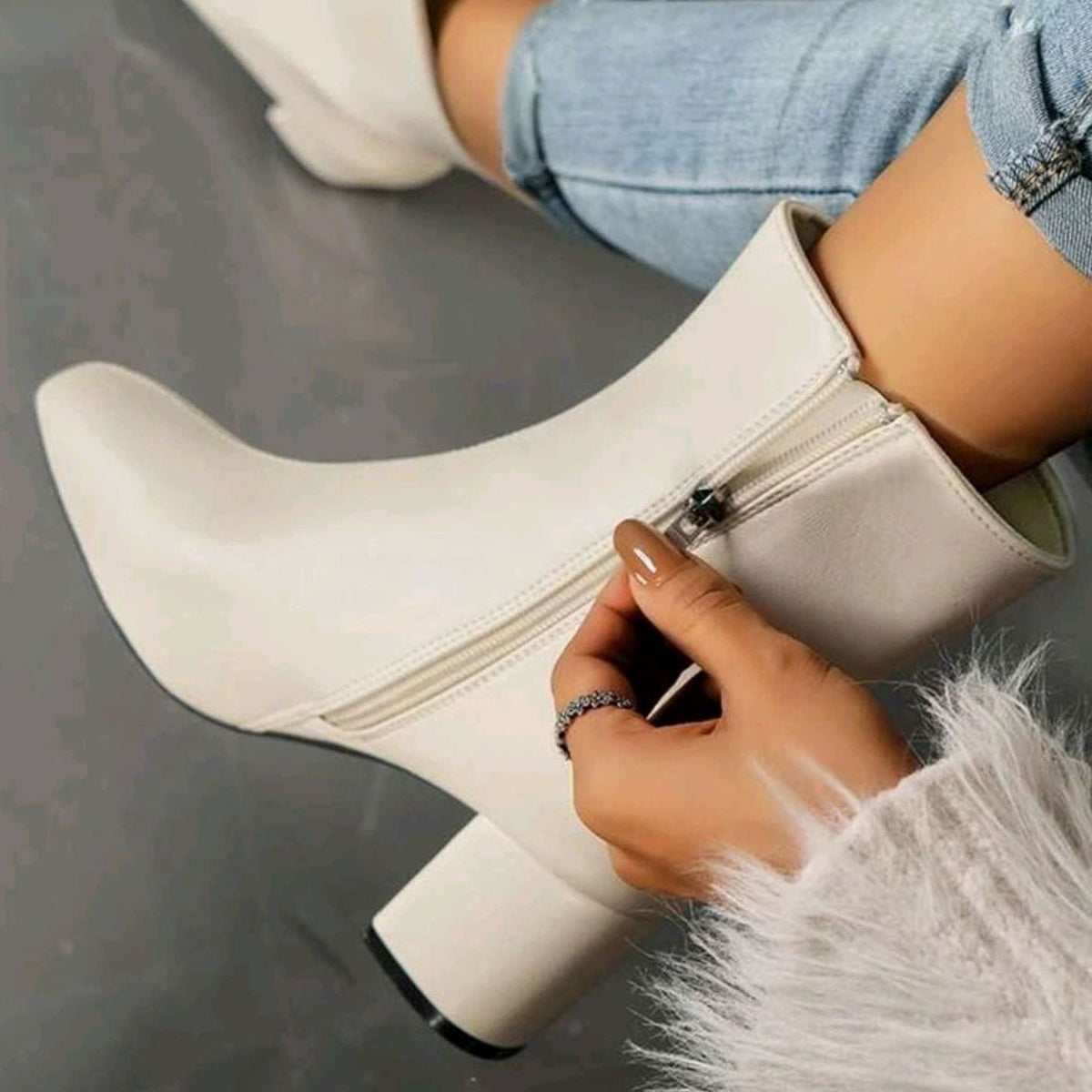 Jean - Women's Side-Zip Pointed-Toe Block Heel Ankle Boots