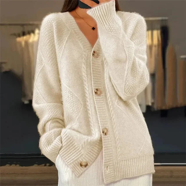 Kinsley - Women's Diamond Cable-Knit V-Neck Button-Front Cardigan