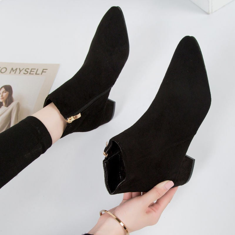 Quinley - Women's Leather Ankle Boots