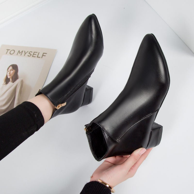 Quinley - Women's Leather Ankle Boots